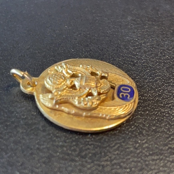 Vintage Army 30 Years of Service Pendant - 10K GF? - Picture 12 of 13